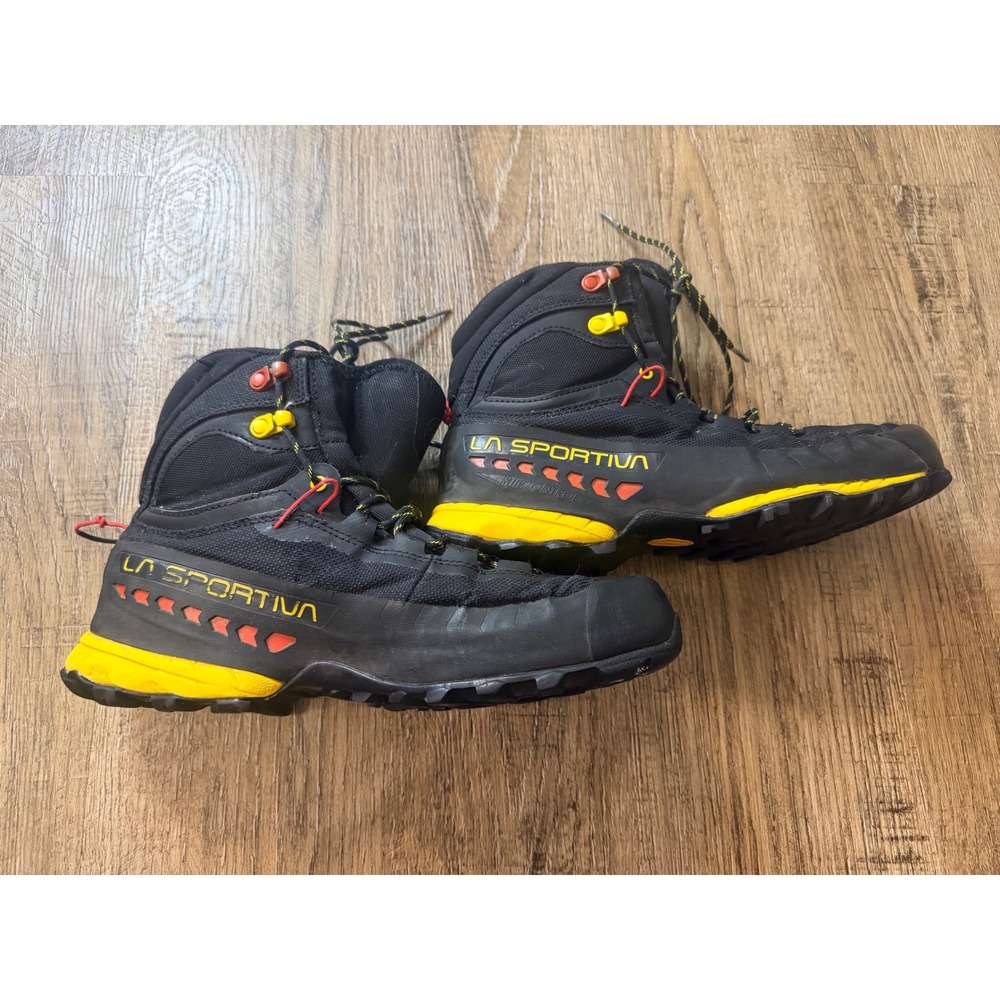 La Sportiva TXS GTX Mens Hiking Boots 8.5 Black Yellow Gore-Tex Vibram 03-212